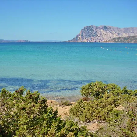Stunning Residence Bouganvillage Studio Sleeps 2 Plus Child Bed Apartamento Tanaunella