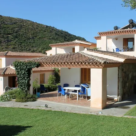 Stunning Residence Bouganvillage Studio Sleeps 2 Plus Child Bed
