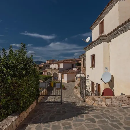 Stunning Residence Bouganvillage Studio Sleeps 2 Plus Child Bed Apartamento