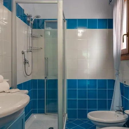 Stunning Residence Bouganvillage Studio Sleeps 2 Plus Child Bed *